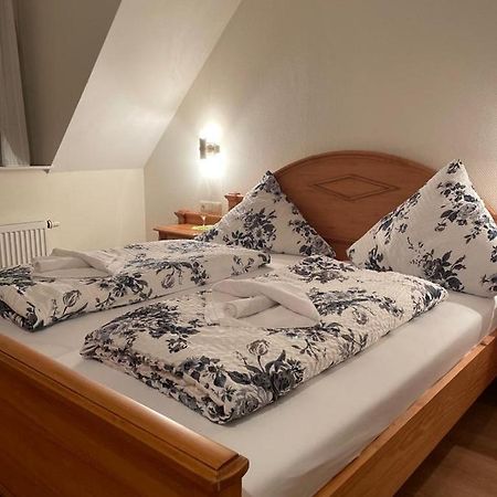 Hotel Und Restaurant Gruner Hahn Elsenfeld Kültér fotó